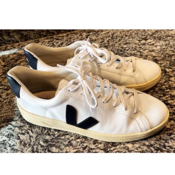 VEJA V-12 WHITE AND BLACK SNEAKERS - Picture 4 of 9